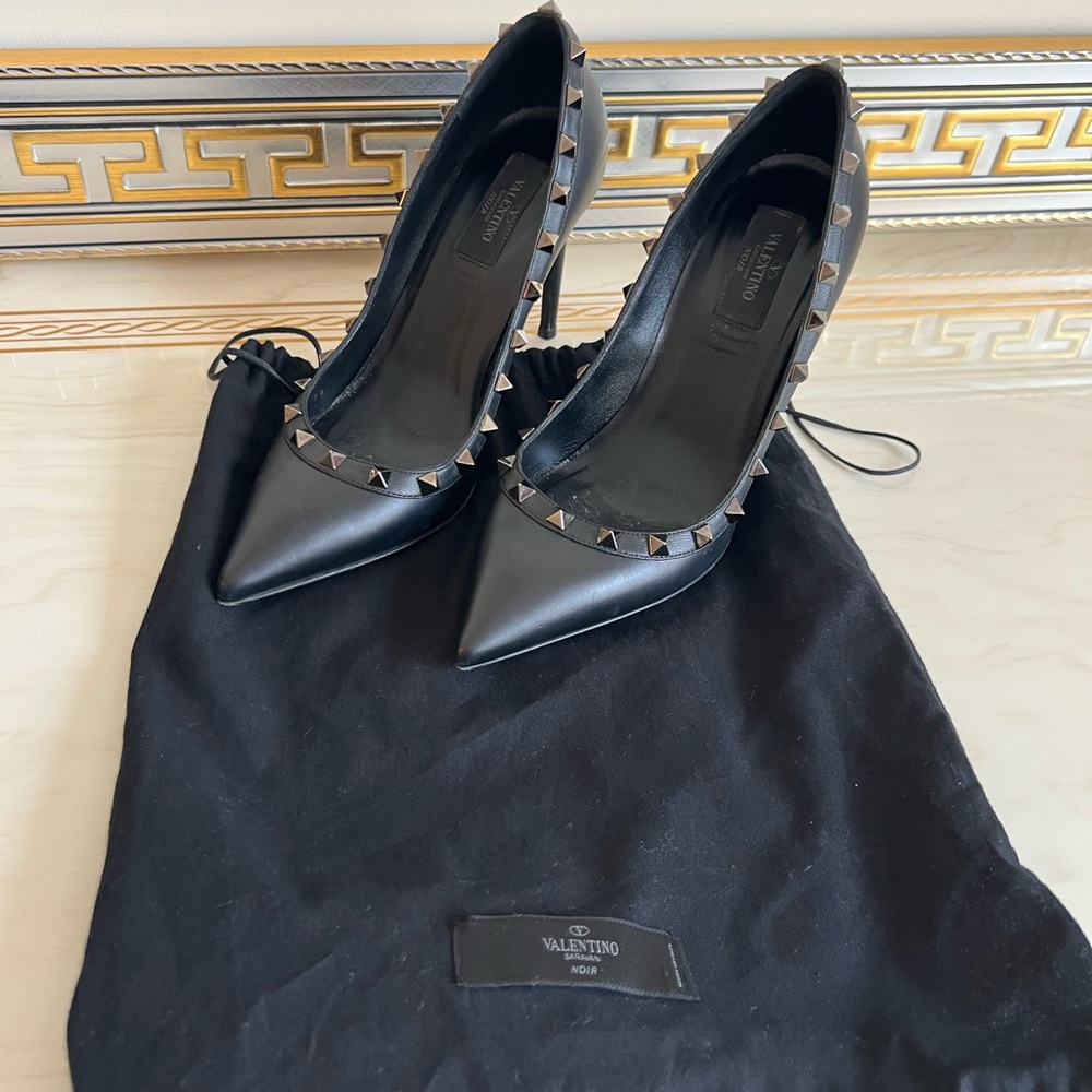 Valentino Leather High Heels
